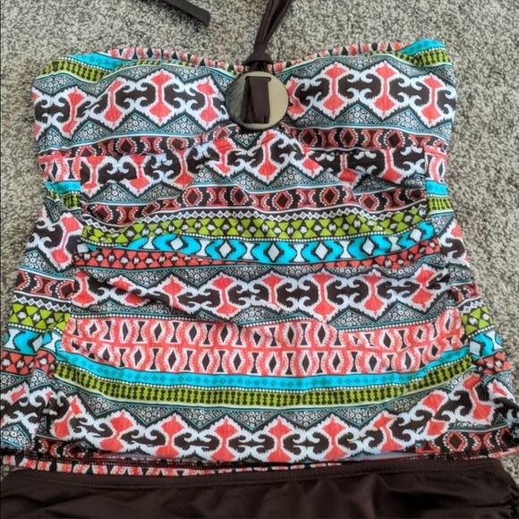 Ocean Avenue tankini top and bottom - Picture 2 of 4